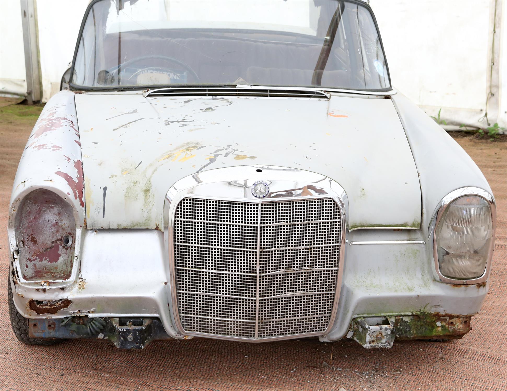 1963 Mercedes-Benz 300 SE Sedan Fintail ‘Barn Find’ - Image 10 of 23