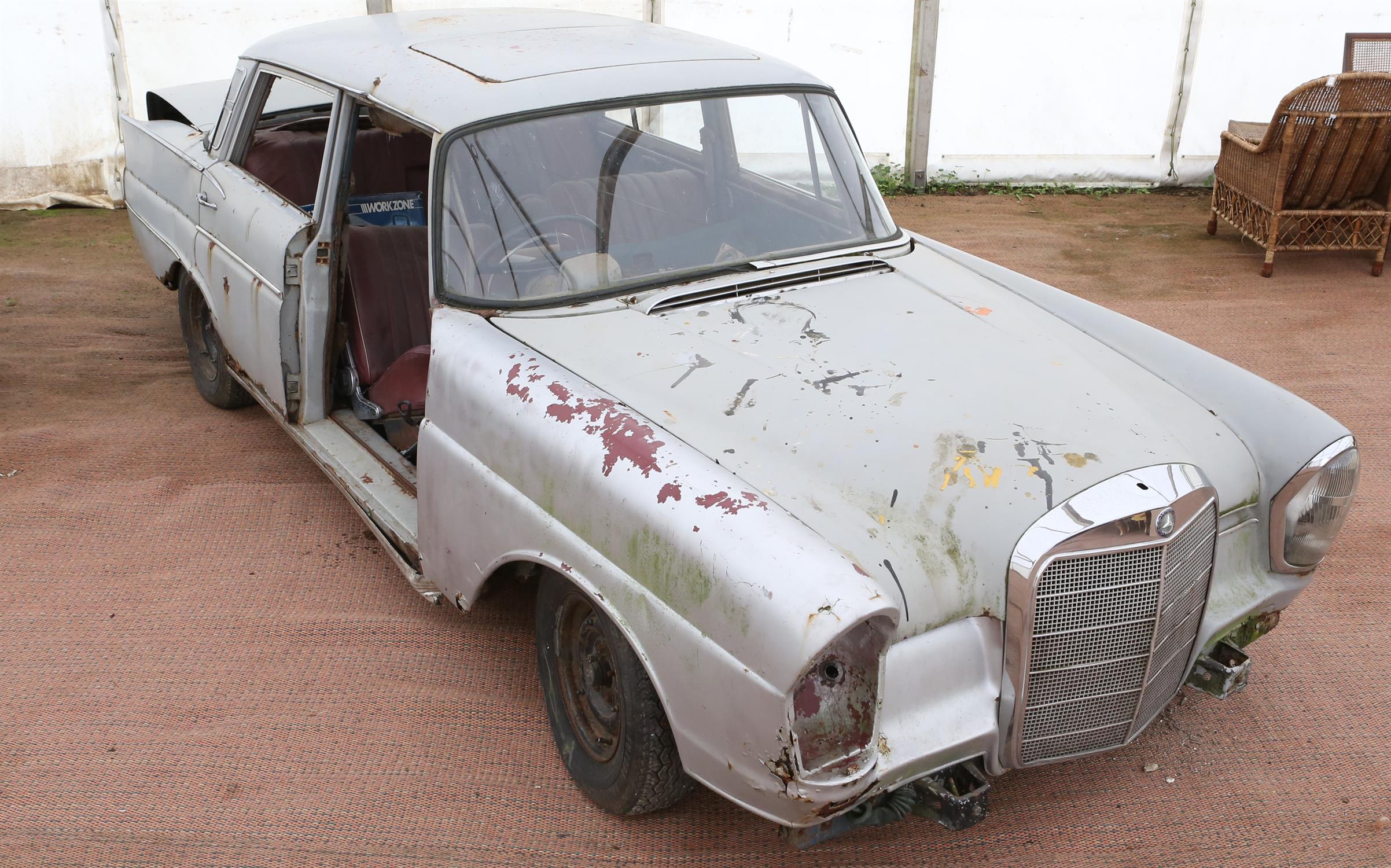 1963 Mercedes-Benz 300 SE Sedan Fintail ‘Barn Find’