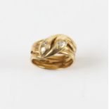 20th C Double headed snake ring, with two old mine cut diamonds, in 18 ct yellow gold,