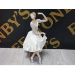 LLADRO FIGURE 5275 WEARY BALLERINA