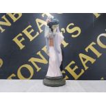 LLADRO 4990 TIMID JAPANESE CHRYSANTHEMUM GEISHA IN ORIGINAL BOX