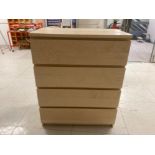 A MODERN BEECH EFFECT CHEST OF FOUR DRAWERS 80 X 101 X 48