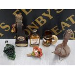 3 BOTTLES OF VINTAGE ALCOHOL INCLUDING SHERRY, WHISKY, MINT LIQUEURS AND A VINTAGE DRINKING GLASS,