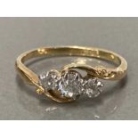 AN 18CT YELLOW GOLD DIAMOND THREE STONE CROSSOVER RING SIZE M 1/2 2.8G GROSS