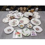 A MISCELLANEOUS LOT TO INCLUDE WEDGWOOD PLATES ROYAL WORCESTER 2 SETS OF DOG BOOKENDS ETC