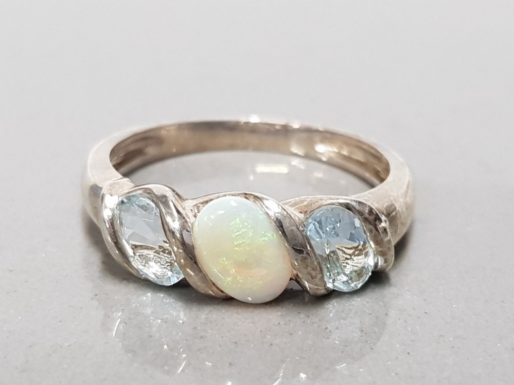 925 STERLING SILVER OPAL AND TOPAZ 3 STONE RING SIZE Q GROSS WEIGHT 3G