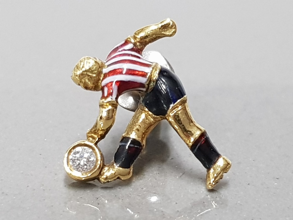 18CT YELLOW GOLD AND DIAMOND HAND MADE SUNDERLAND FOOTBALLER TIE PIN UNIQUELY HAND ENAMELLED WITH