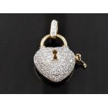 9CT YELLOW GOLD CUBIC ZIRCONIA SET PADLOCK AND KEY PENDANT GROSS 6.4G