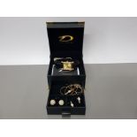 TIME DESIGN GIFT BOX CONTAINING WATCH PENDANT NECKLET AND 2 PAIRS OF EARRINGS