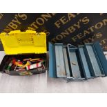 STANLEY TOOLBOX TOGETHER WITH METAL CANTILEVER TOOLBOX ONE HAS CONTENT