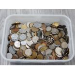 A BOX OF MISCELLANEOUS WORLDWIDE COINAGE