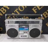 HITACHI 15W GHETTO BLASTER