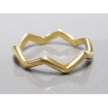 18CT YELLOW GOLD TIFFANY AND CO PALOMA PICASSO ZIG ZAG RING SIZE M1/2 3.2G