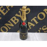 1983 MOET AND CHANDON VINTAGE BRUT CHAMPAGNE