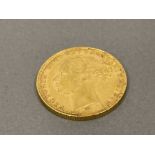 22CT GOLD QUEEN VICTORIA YOUNG HEAD SOVEREIGN 1883