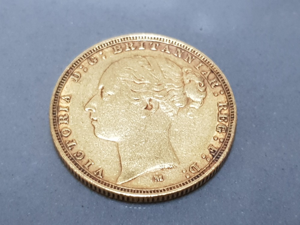 22CT GOLD 1885 QUEEN VICTORIA YOUNG HEAD FULL SOVEREIGN - Image 4 of 4