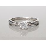 9CT WHITE GOLD LADIES DIAMOND SOLITAIRE RING COMPRISING OF A BRILLIANT ROUND CUT DIAMOND SET IN A