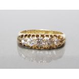 18CT YELLOW GOLD LADIES 5 STONE DIAMOND RING COMPRISING OF 5 GRADUATED DIAMONDS SET ACROSS THE