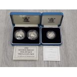 UK ROYAL MINT SILVER PROOF SETS COMPRISING 1992 2 PIECE 10 PENCE COIN SET AND 2002 £1 COIN SET