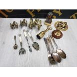 COLLECTION OF BRASS ITEMS INCLUDES 3 CANNONS, REVOLVING STAR SIGN GLOBE, CHAMPAGNE CORKSCREW AND