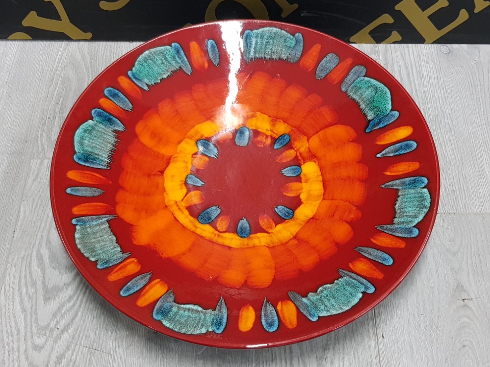 LARGE VOLCANO POOLE POTTERY DISH 41CM