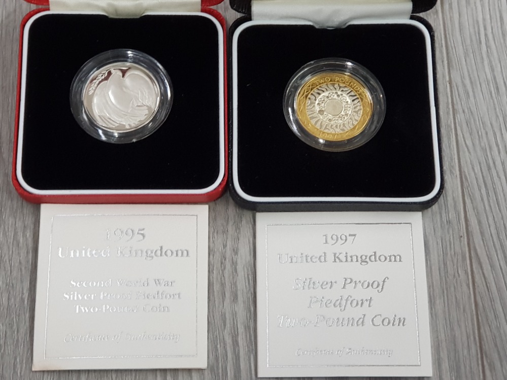 UK ROYAL MINT SILVER PROOF PIEDFORT £2 COIN SETS 1995 AND 1997 - Image 2 of 2