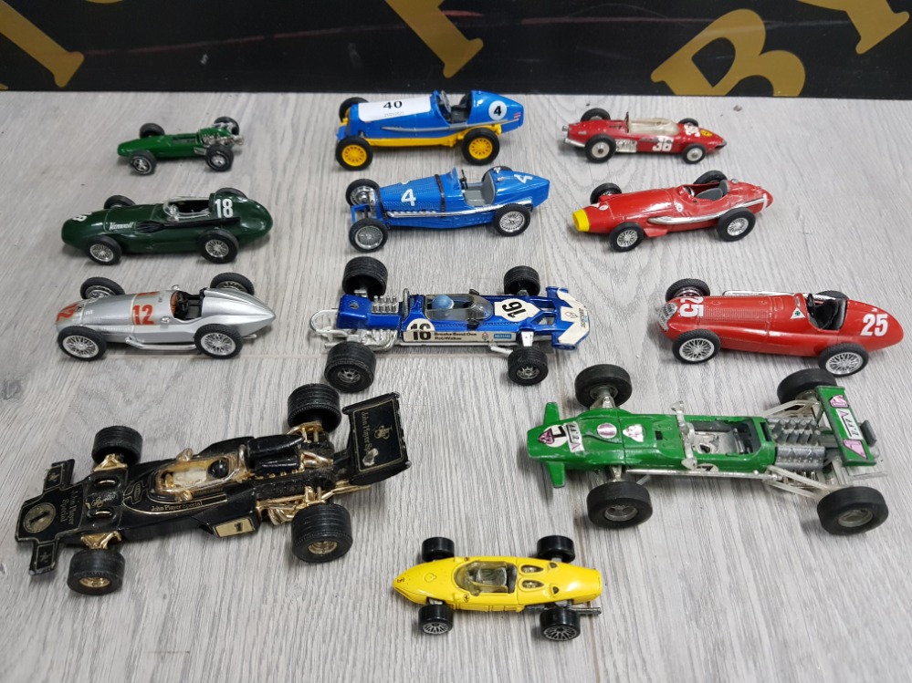 COLLECTION OF DIECAST RACING CARS INCLUDES CORGI, DINKY AND BRUMM ETC