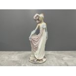 LLADRO 5283 LADY SOCIALITE 1920S IN ORIGINAL BOX