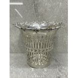 SILVER HALLMARKED 1903 WALKER AND HALL BOTTLE HOLDER 6751 249 GRAMS IN WEIGHT