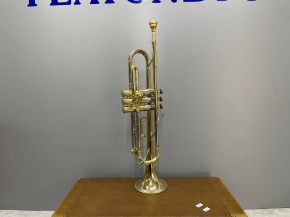 F E OLDS AND SONS TRUMPET 704149 WITH MOUTH PIECES AND OTHERS ITEMS - Image 2 of 5