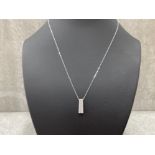 18CT WHITE GOLD DIAMOND PENDANT AND NECKLACE