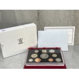 COINS 1999 ROYAL MINT YEARLY SET IN RED DELUX CASE INCLUDING RUGBY £2 COIN