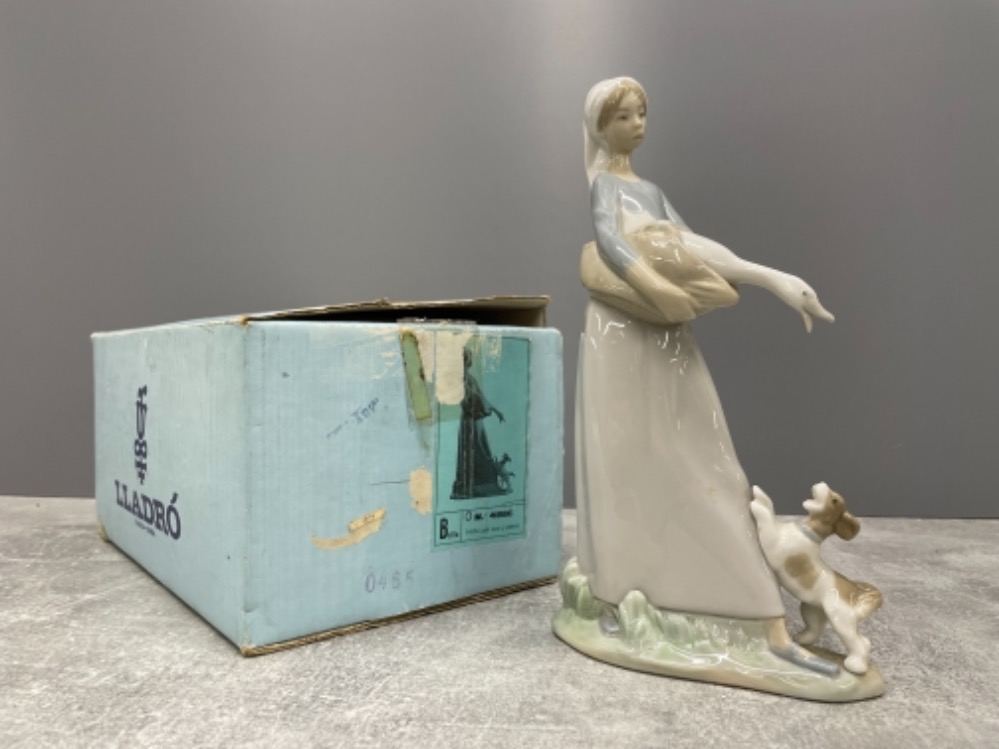 LLADRO 4866 SHEPARD GIRL IN ORIGINAL BOX - Image 4 of 4