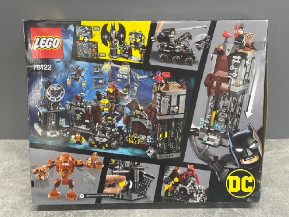 LEGO BATMAN 76122 BATCAVE CLAYFACE INVASION IN ORIGINAL BOX - Image 2 of 2