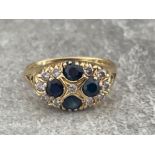18CT GOLD CLUSTER RING SET WITH 4 SAPPHIRES AND 11 DIAMONDS 4G SIZE N