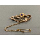 9CT YELLOW GOLD BLUE STONE AND PEARL FLOWER SWEETHEART BROOCH 3G GROSS