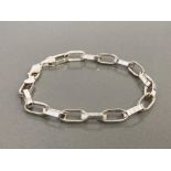 SILVER LADIES OVAL LINK BRACELET COMPLETE WITH TRIGGER CATCH 11.6G