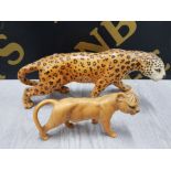 2 BESWICK ANIMAL FIGURES INCLUDING LARGE LEOPARD FIGURE BY ARTHUR GREDINGTON AND A SMALL LION CUB