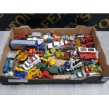 BOX OF DIECAST VEHICLES INCLUDING DINKY,CORGI AND MATCHBOX