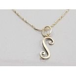 9CT LETTER S ON AN 18 INCH FIGARO STYLE 9CT GOLD CHAIN 1.8 GRAMS