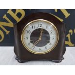 1955 BAKELITE SMITHS 8 DAY MANTLE CLOCK WITH PENDULUM, KEY, ORIGINAL PURCHASE RECEIPT AND