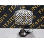 TIFFANY STYLE TABLE LAMP WITH METAL BASE 50 CM