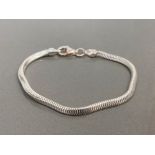 SILVER LADIES SNAKE STYLE BRACELET WITH LOBSTER CATCH 8.1G