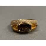 9CT YELLOW GOLD SMOKEY QUARTZ AND CITRINE 3 STONE RING SIZE P 3.1G GROSS