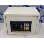 NUTOOL SF10 ELECTRONIC DIGITAL SAFE