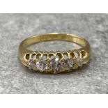 18CT GOLD LADIES FIVE STONE DIAMOND RING 3.2G SIZE L