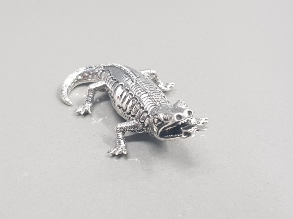 925 STERLING SILVER FIGURE OF A LIZARD 5CM IN LENGTH 14.6 G - Image 2 of 3