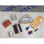 COLLECTABLE MIXED ITEMS INCLUDES AGATE ASHTRAY, VINTAGE DARTS IN WOODEN CASE AND 4 WHISKY FLASKS