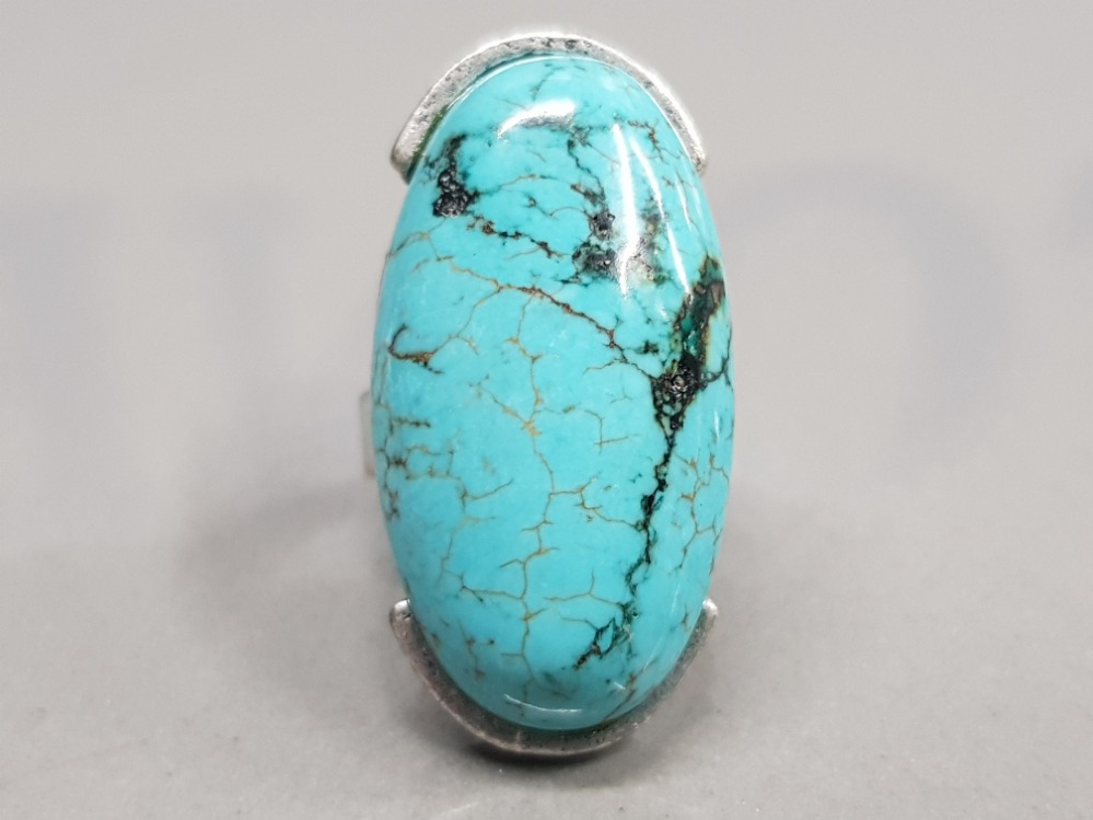 OVAL TURQUOISE SET METAL RING