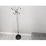 RETRO METAL HAT AND COAT STAND